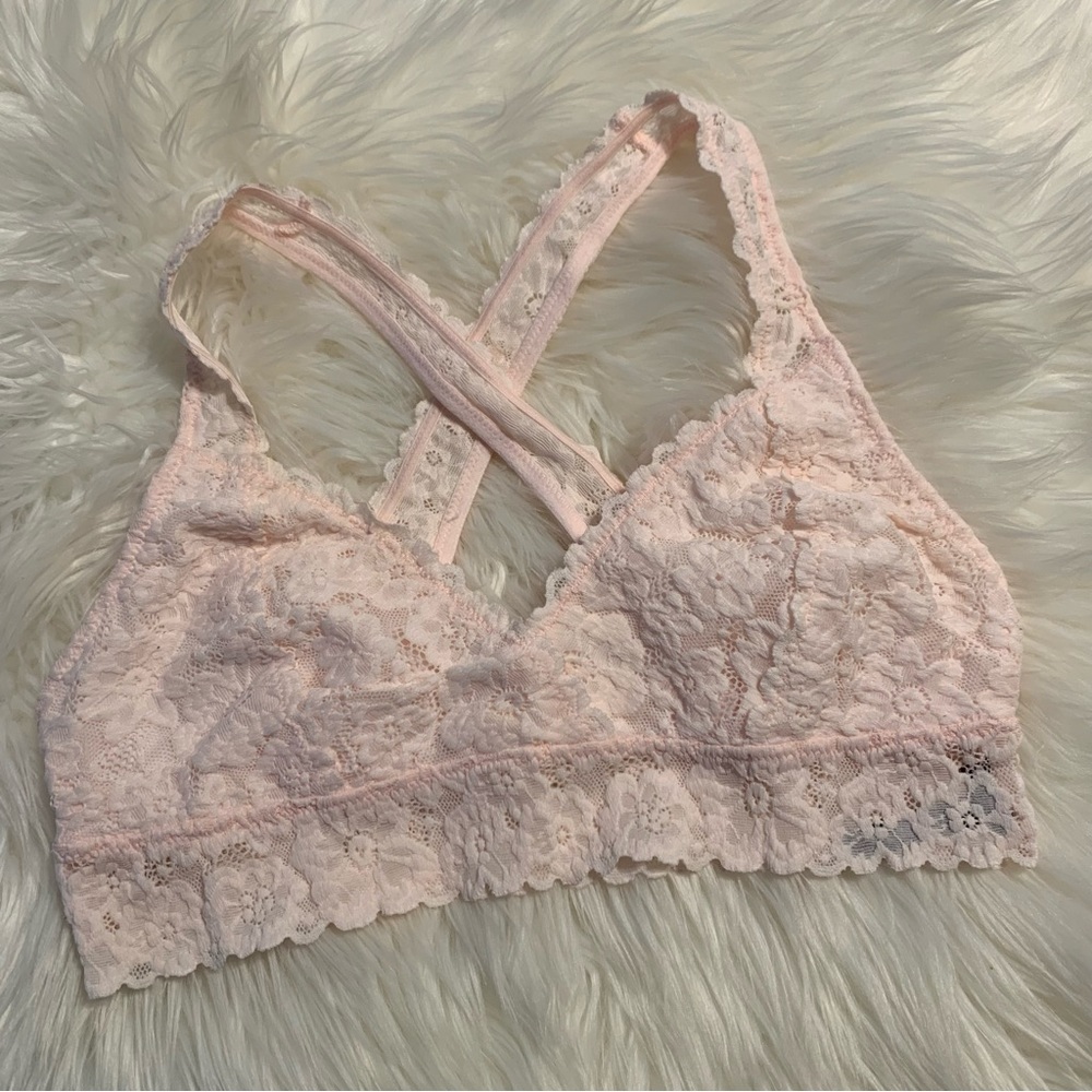 Arie • pale pink lace bralette Sz M